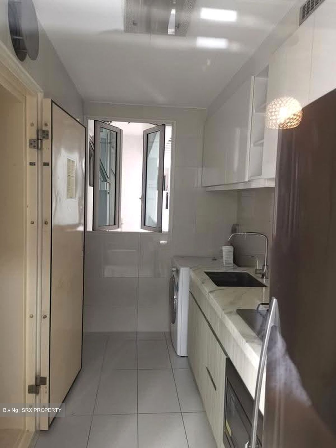 1 Canberra (D27), Condominium #626054261